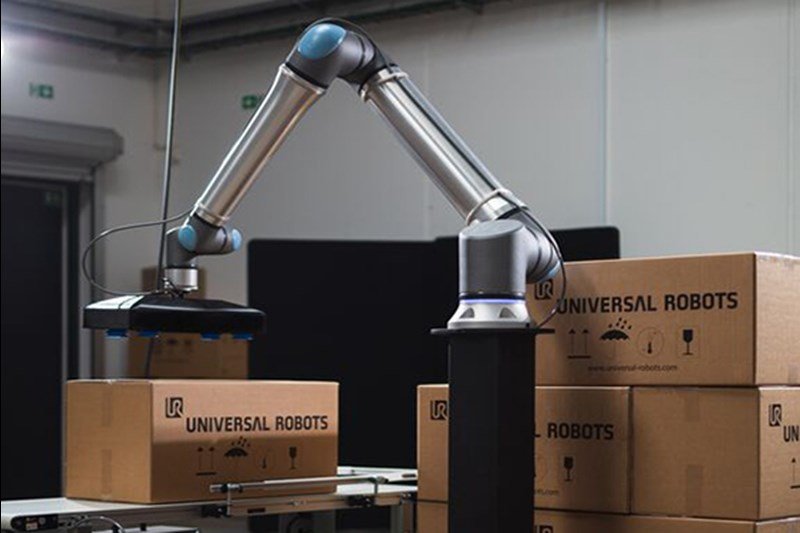 UNIVERSAL ROBOTS TILFØJER NY 20KG INDUSTRIEL COBOT TIL DERES FØRENDE PORTEFØLJE